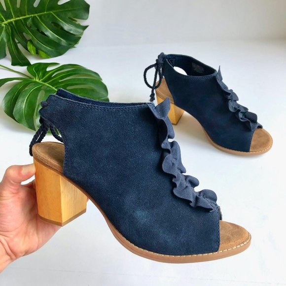 toms elba ruffle